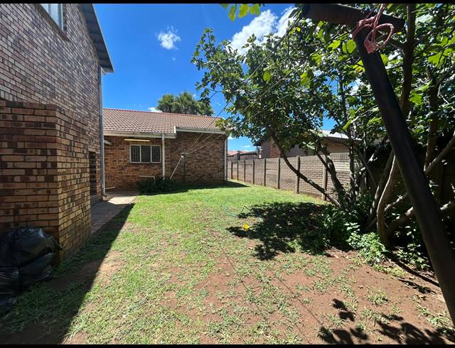 4 BEDROOM HOUSE TO LET IN VANDERBIJLPARK CE 3